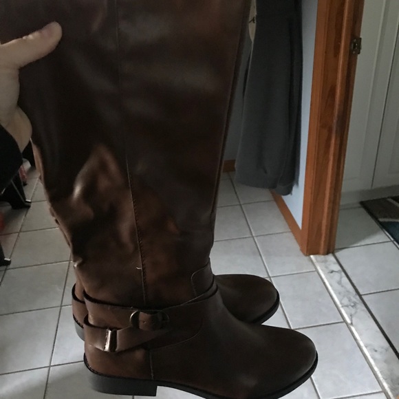 Brown boots - Picture 1 of 1